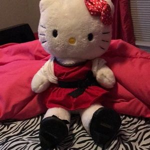 Hello kitty Valentine’s bear